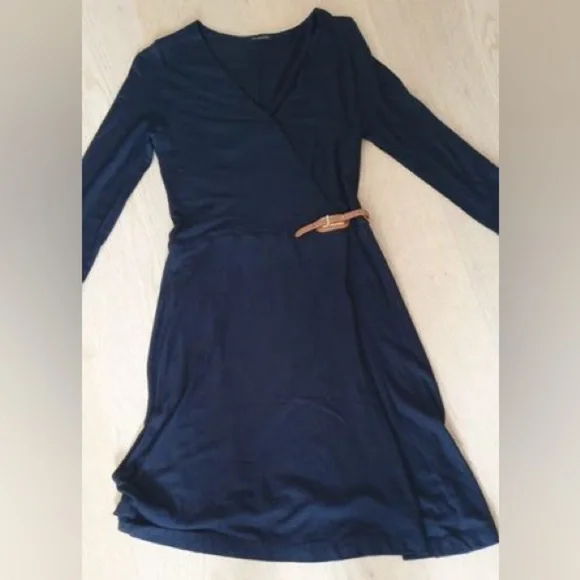 Elegant Navy Blue Dress with Tan Leather Belt Size XS - Picture 1 of 5